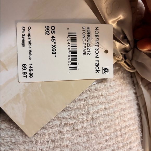 Barefoot Dreams 45” x 60” Cream Knit Throw - Picture 6 of 6